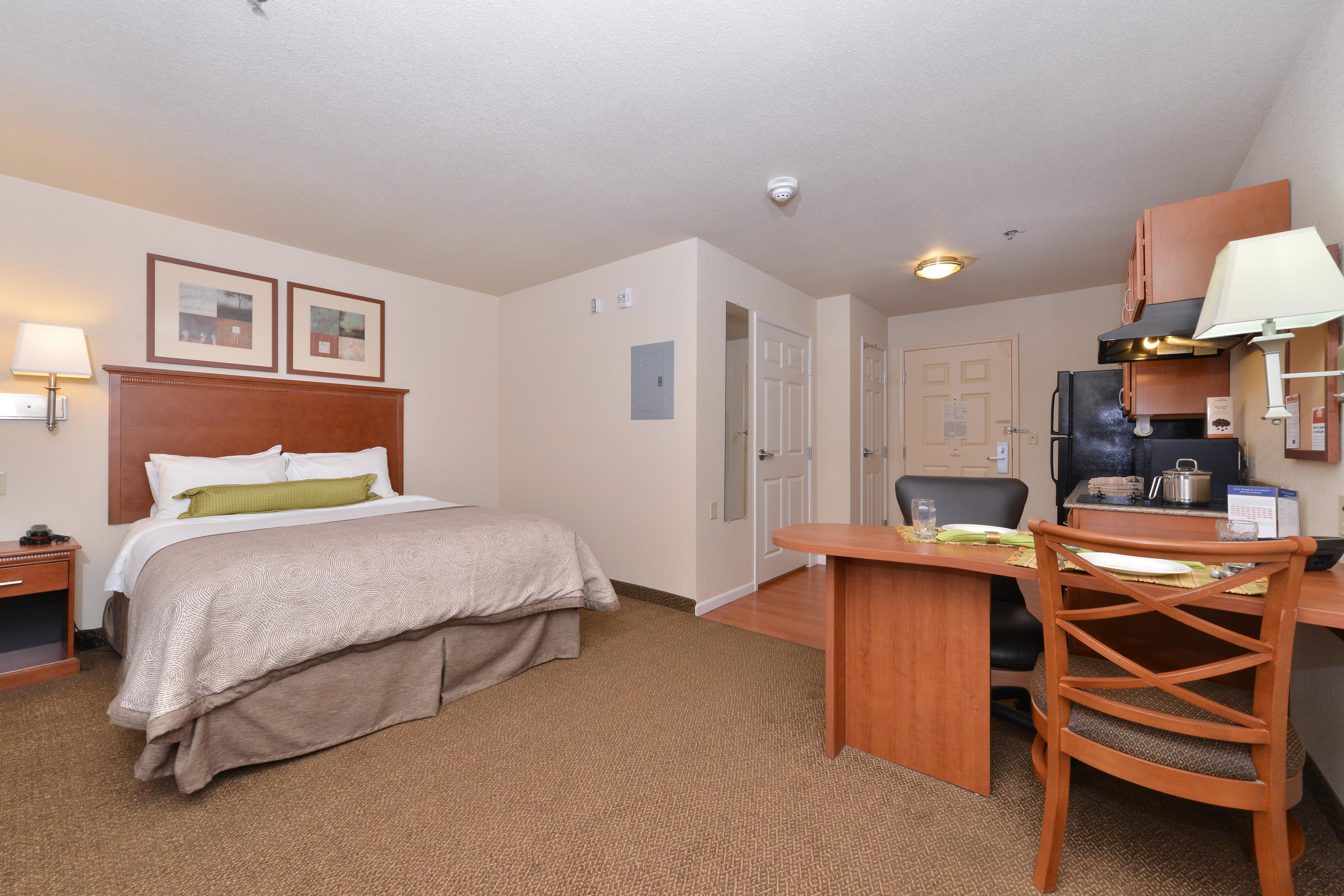 Candlewood Suites Springfield Exterior photo